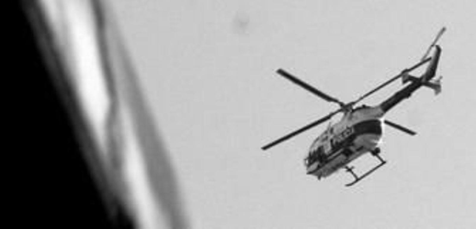 Un helicóptero de la Policía Nacional sobrevoló las calles de la capital en apoyo a la búsqueda de la pequeña.