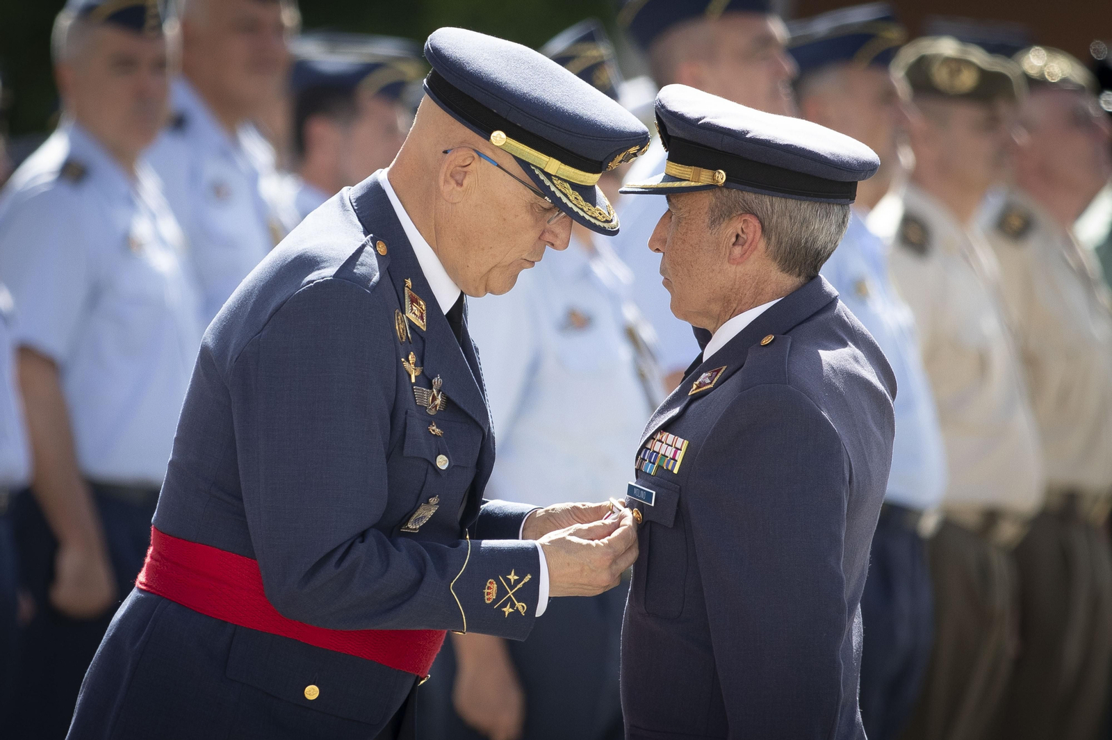 Así ha sido la toma de posesión como jefe de la Base Aérea de Armilla del coronel Miguel Durán Gálvez