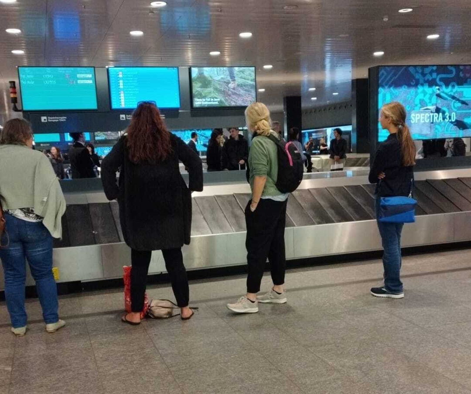 Rocío y su familia escapan del horror de Israel y ya están en Zurich