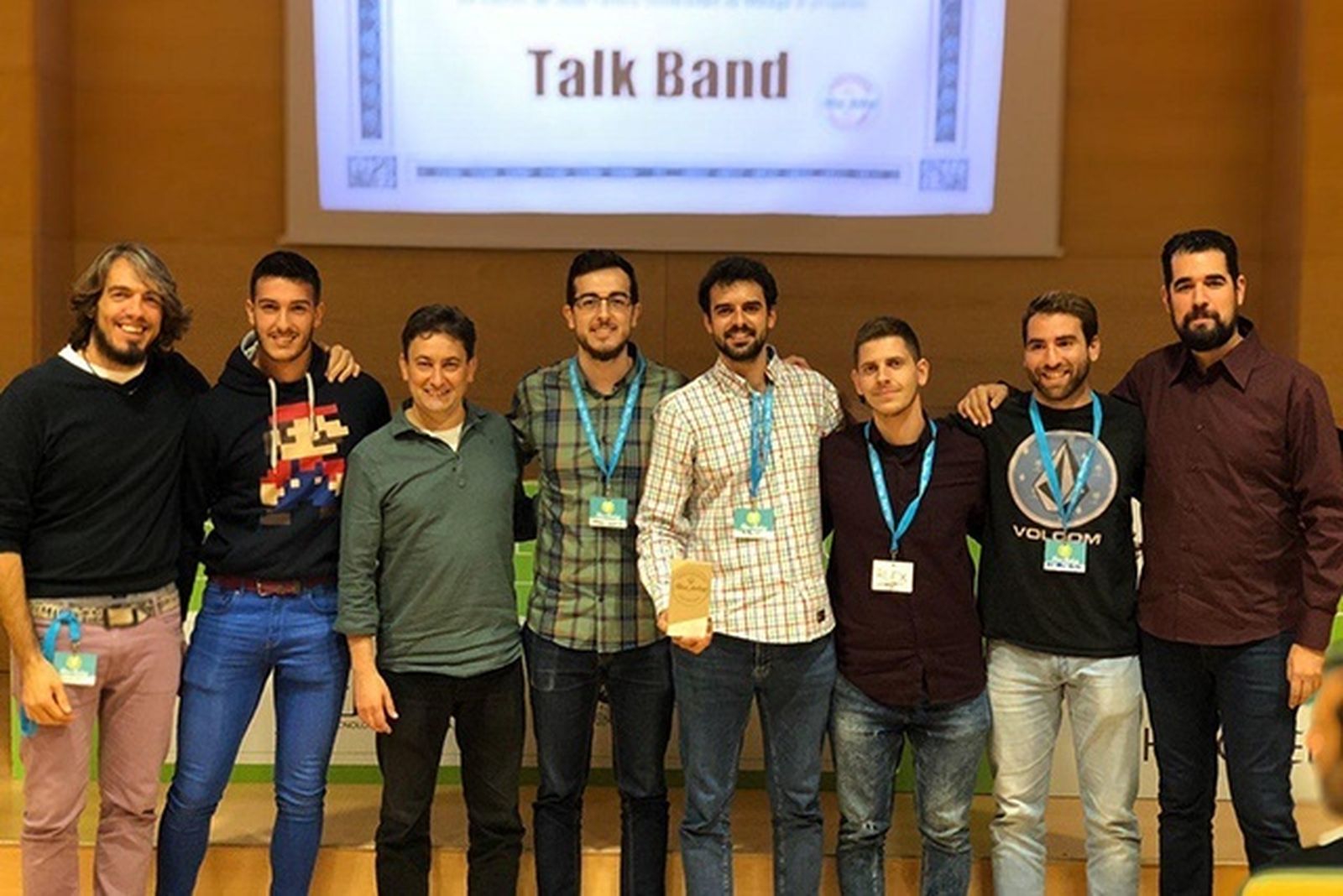 El equipo que ha gestado la ‘Talk Band’.