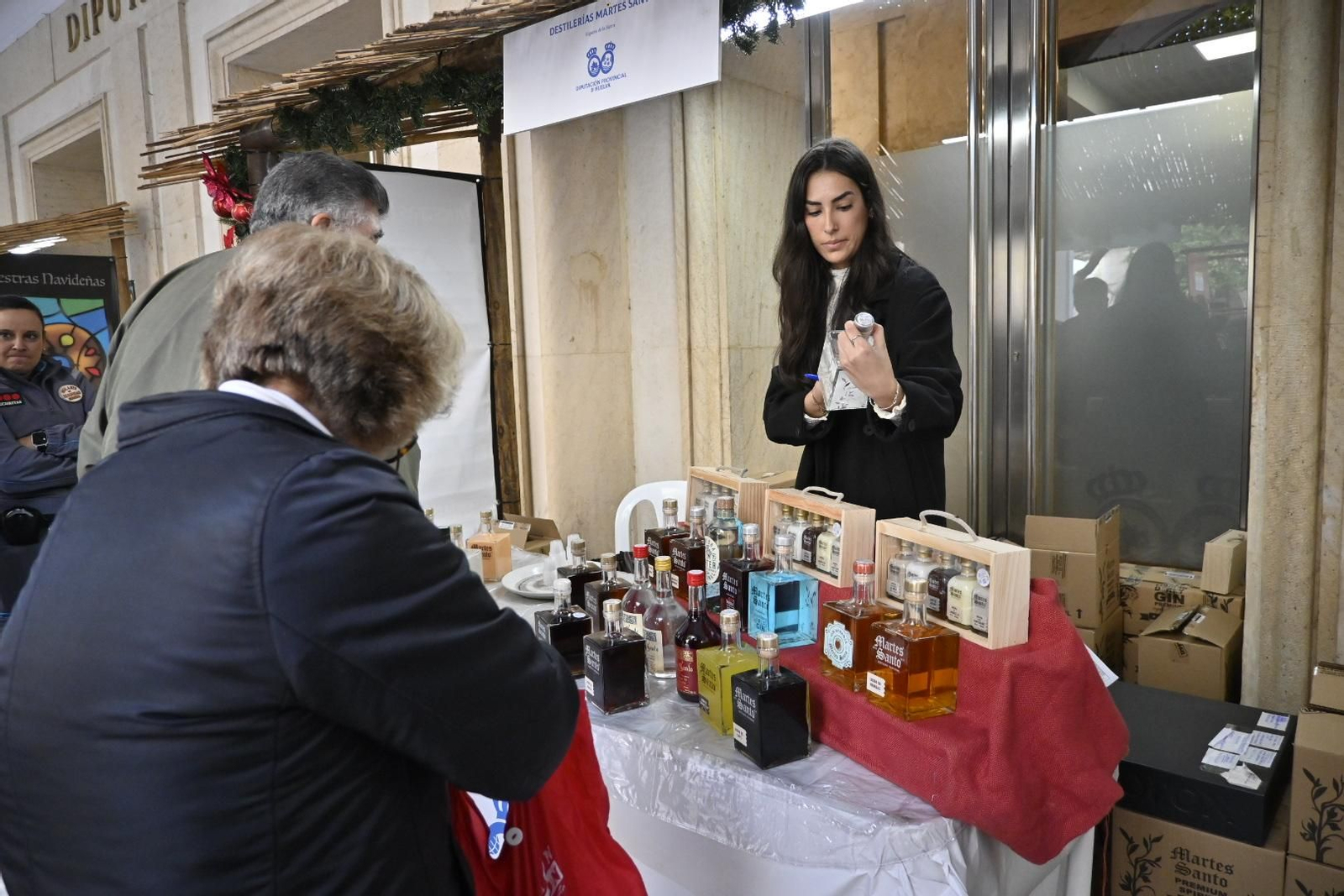 Imágenes de la XVI Muestra de Dulces y Vinos Navideños de la provincia de Huelva