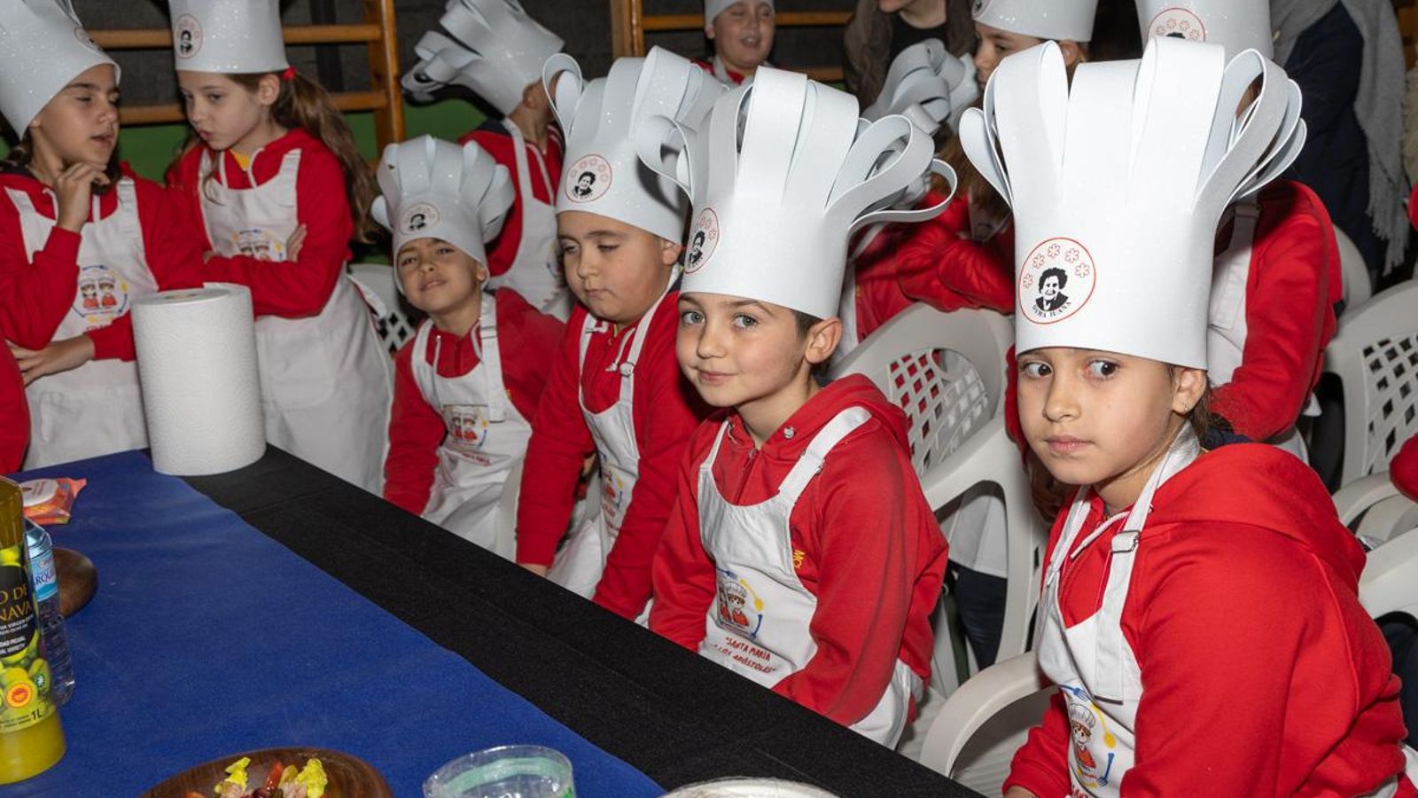 'Pequeños Chefs' la actividad que los chefs estrella Michelin realizan con el alumnado del Colegio Santa María de Los Apóstoles