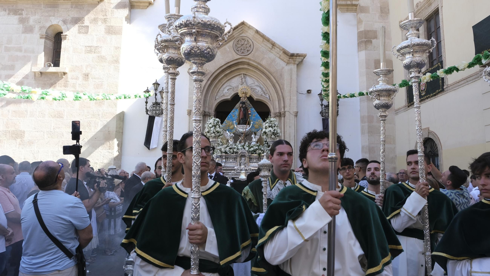 Traslado de la Virgen del Mar a la Catedral de Almería, en imágenes