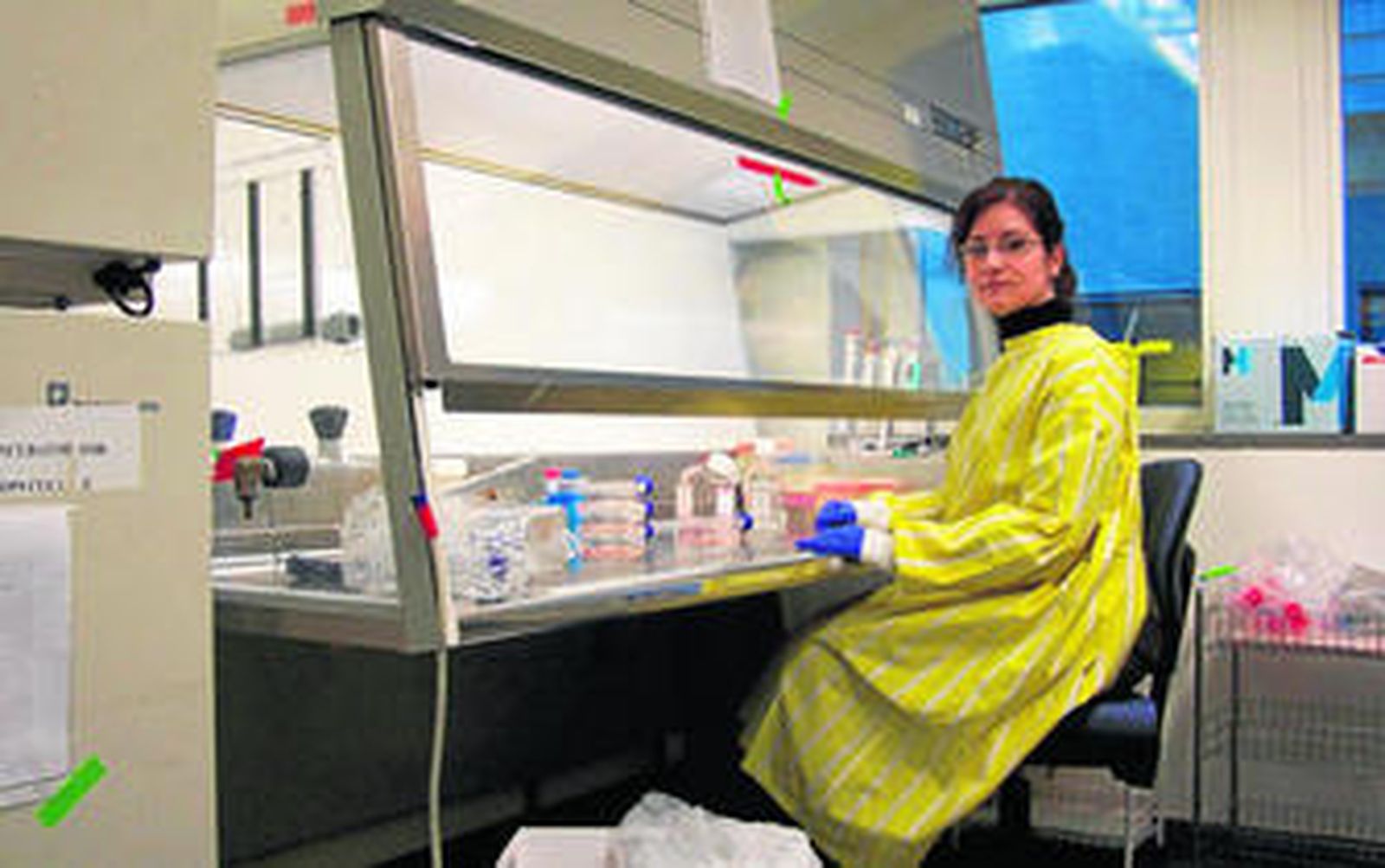 Patricia Chaves, en el laboratorio de la universidad sueca de Lund, en la que trabaja.