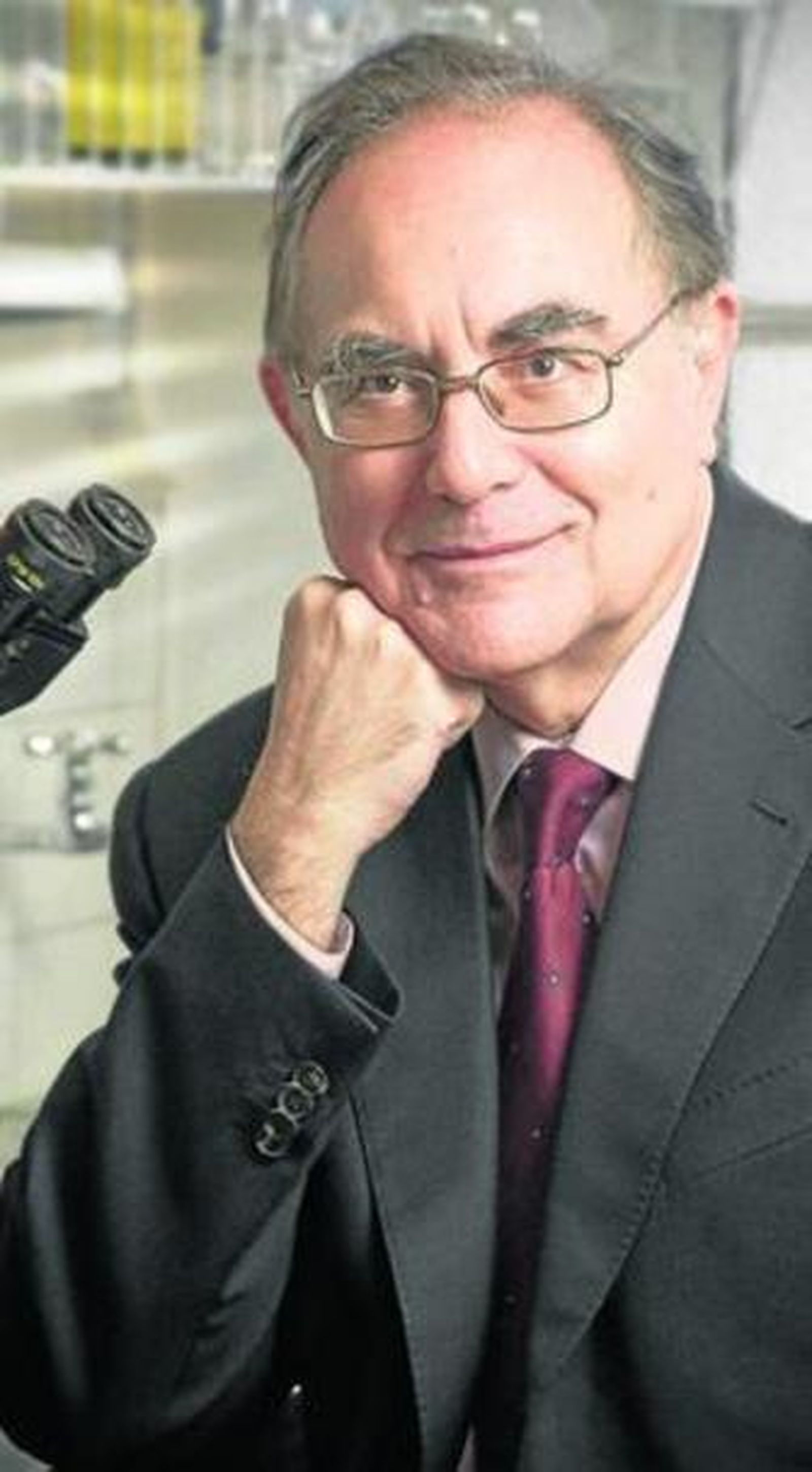 El doctor Antonio Campos Muñoz.