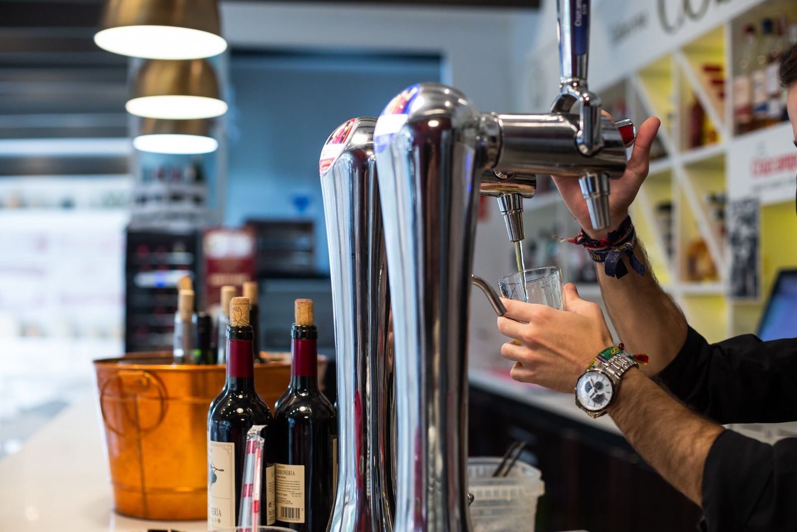 Grifo de cerveza en un restaurante de Córdoba.