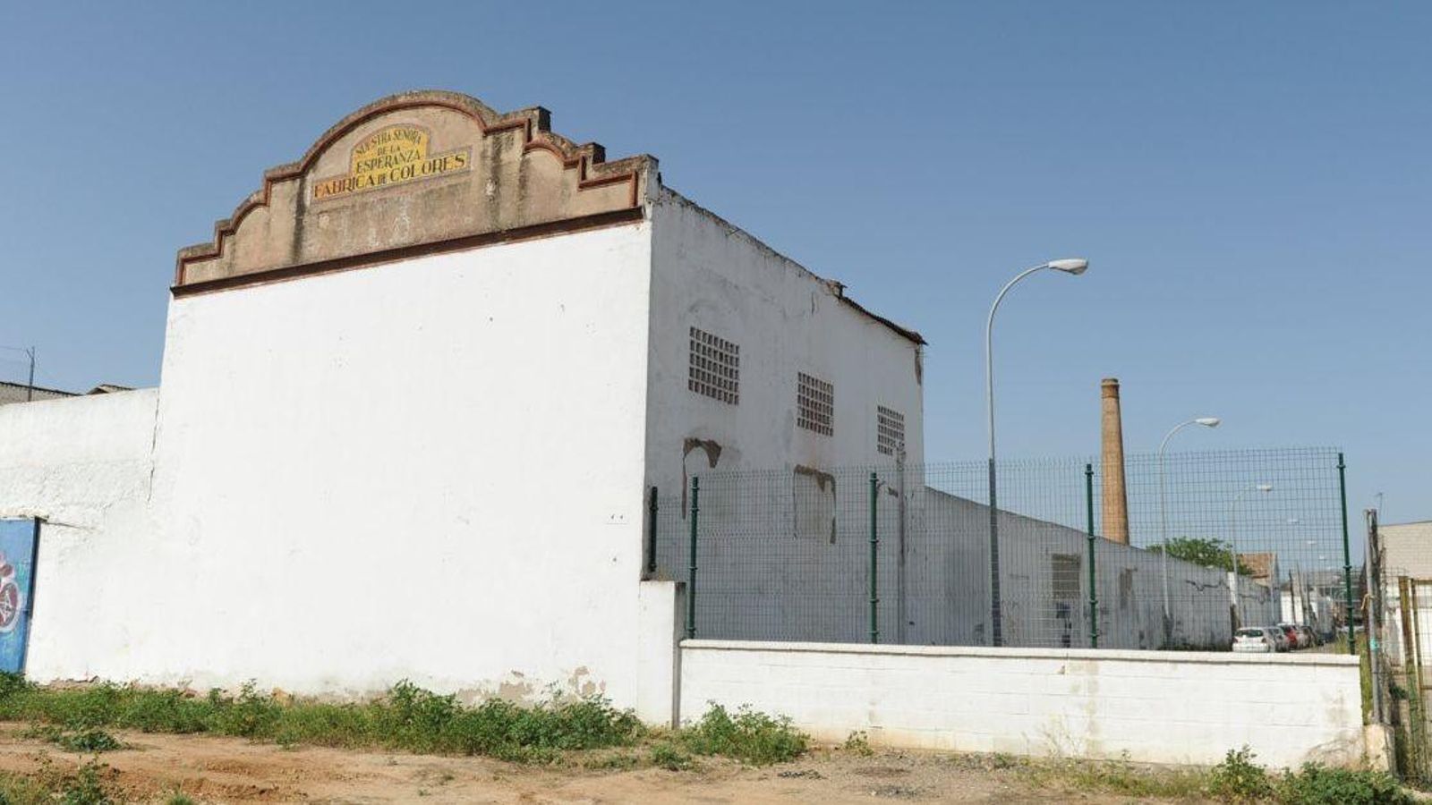 La Fábrica de Colores antes de su derribo.