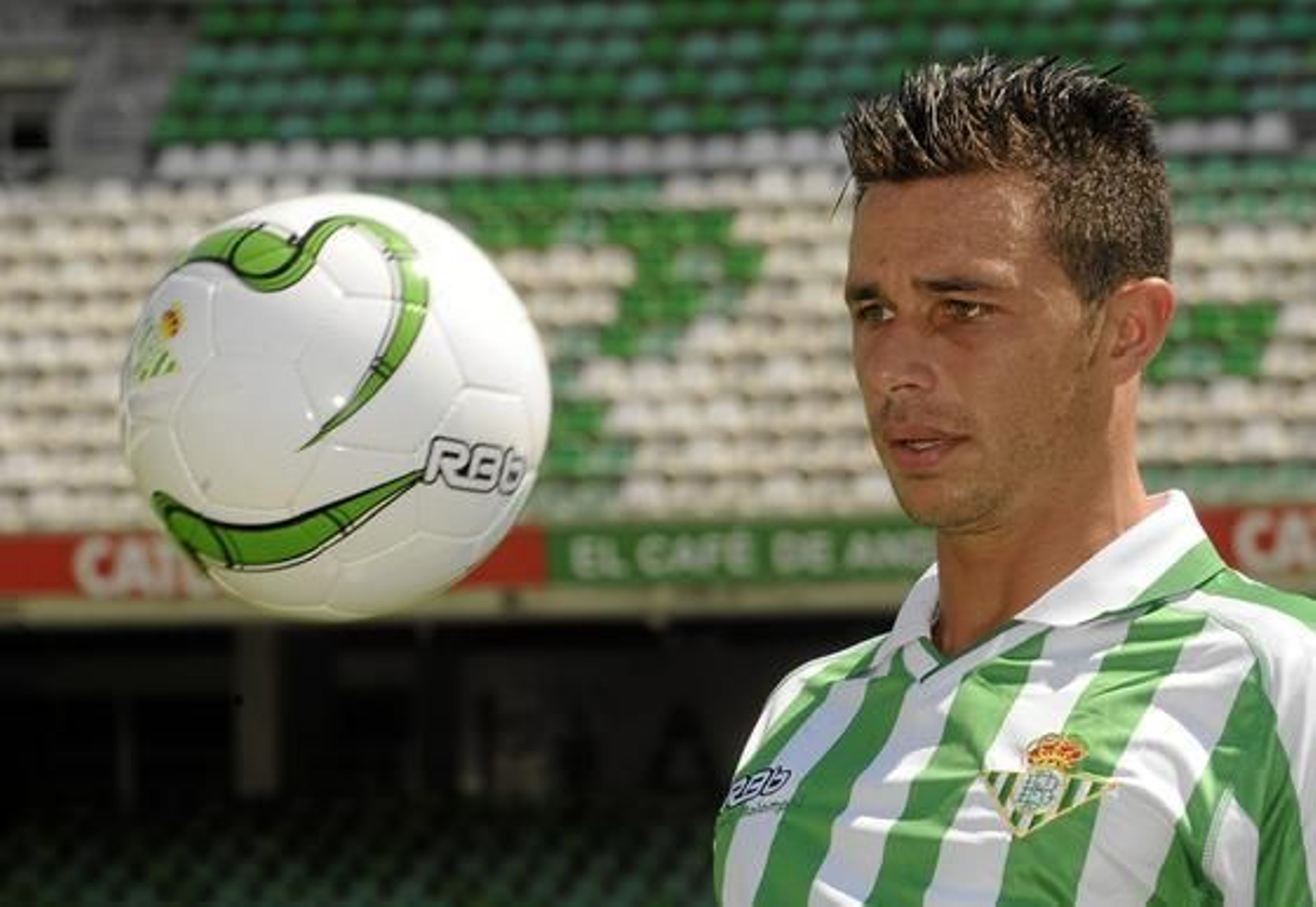 El Betis presenta a sus nuevos fichajes