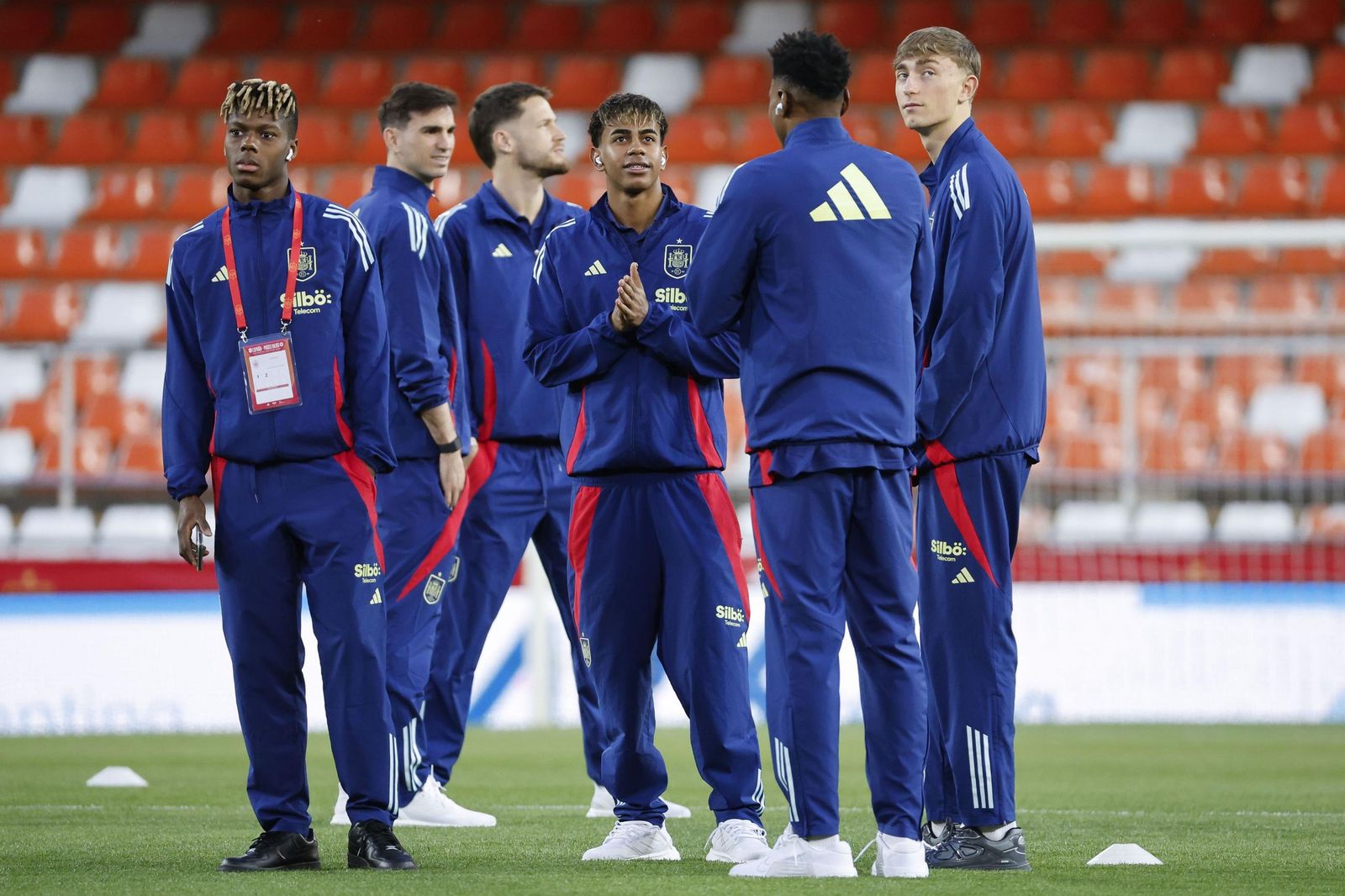 Dean Huijsen, consagración imperial con España