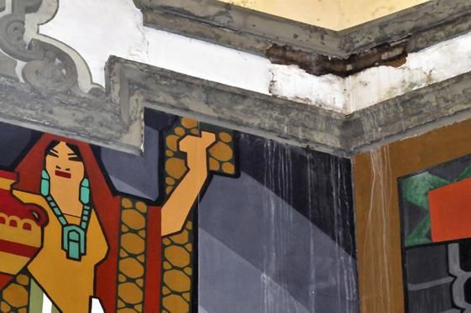 Estado de deterioro en el que se encuentran las instalaciones del Conservatorio de Danza.

Foto: Juan Carlos  Vázquez