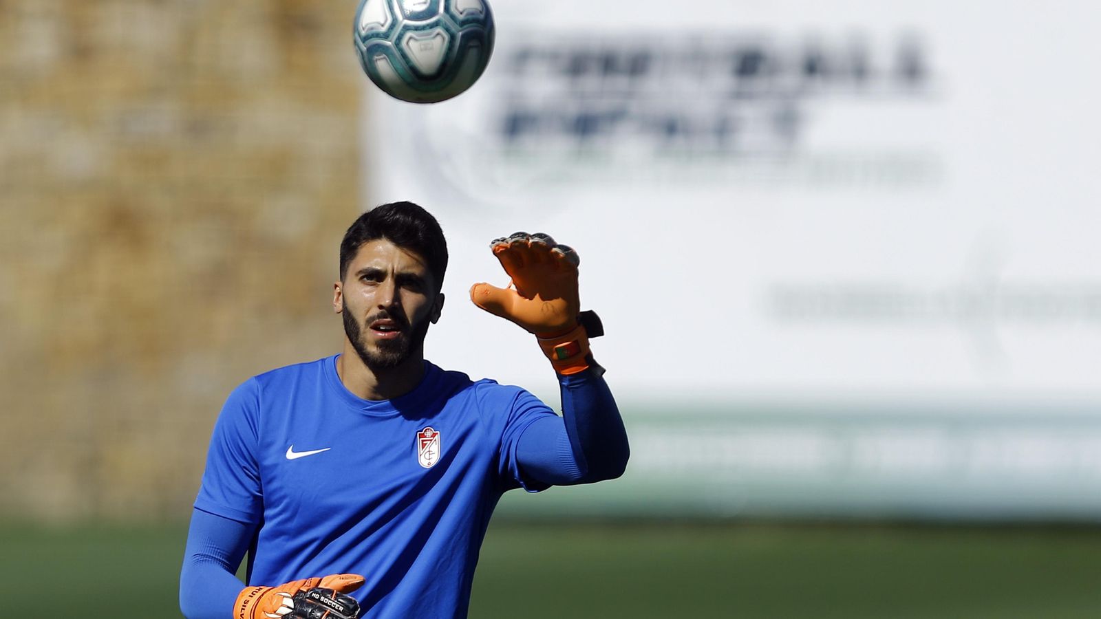 Rui Silva, en un entrenamiento con el Granada.