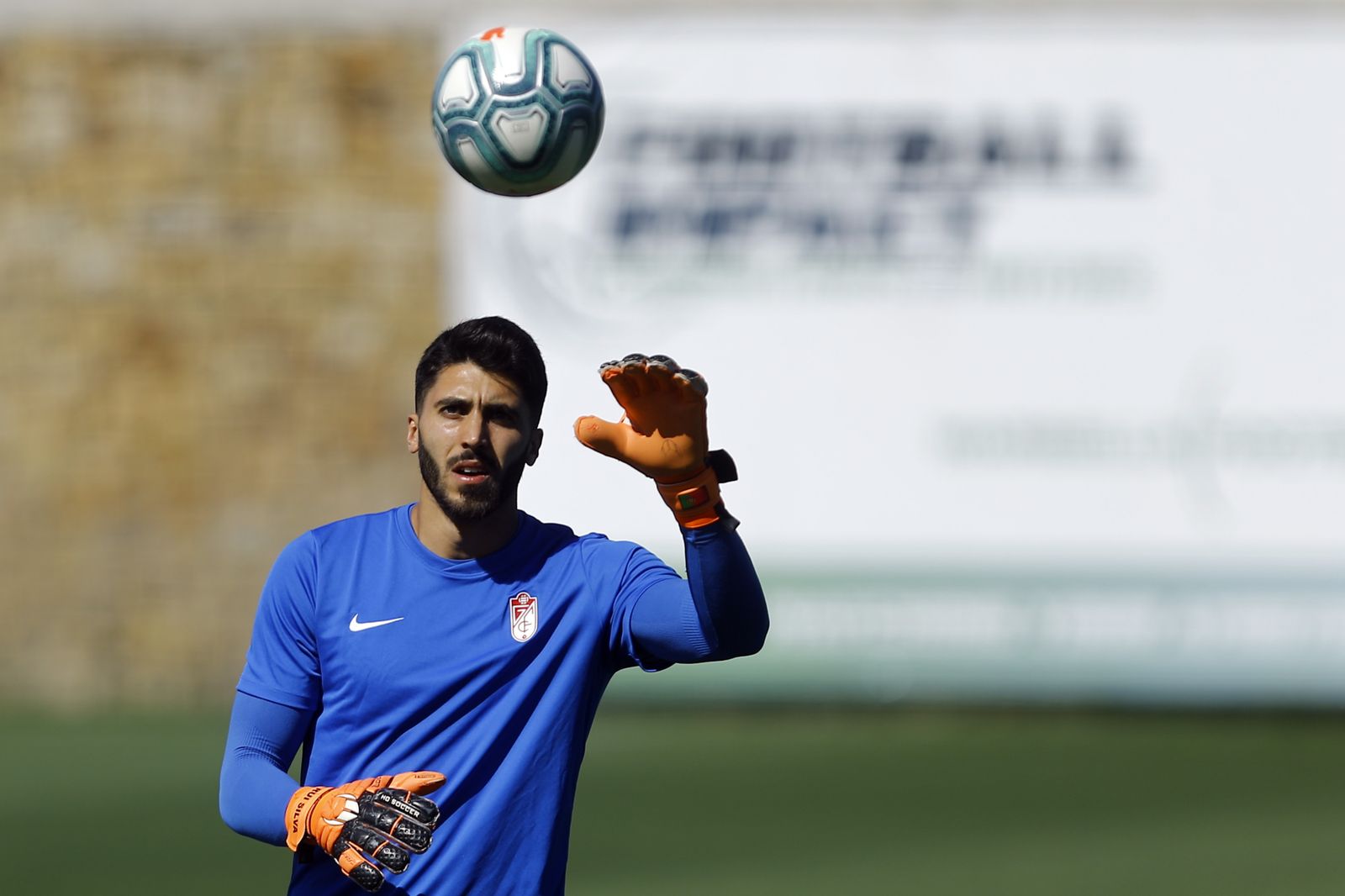 Rui Silva, en un entrenamiento con el Granada.