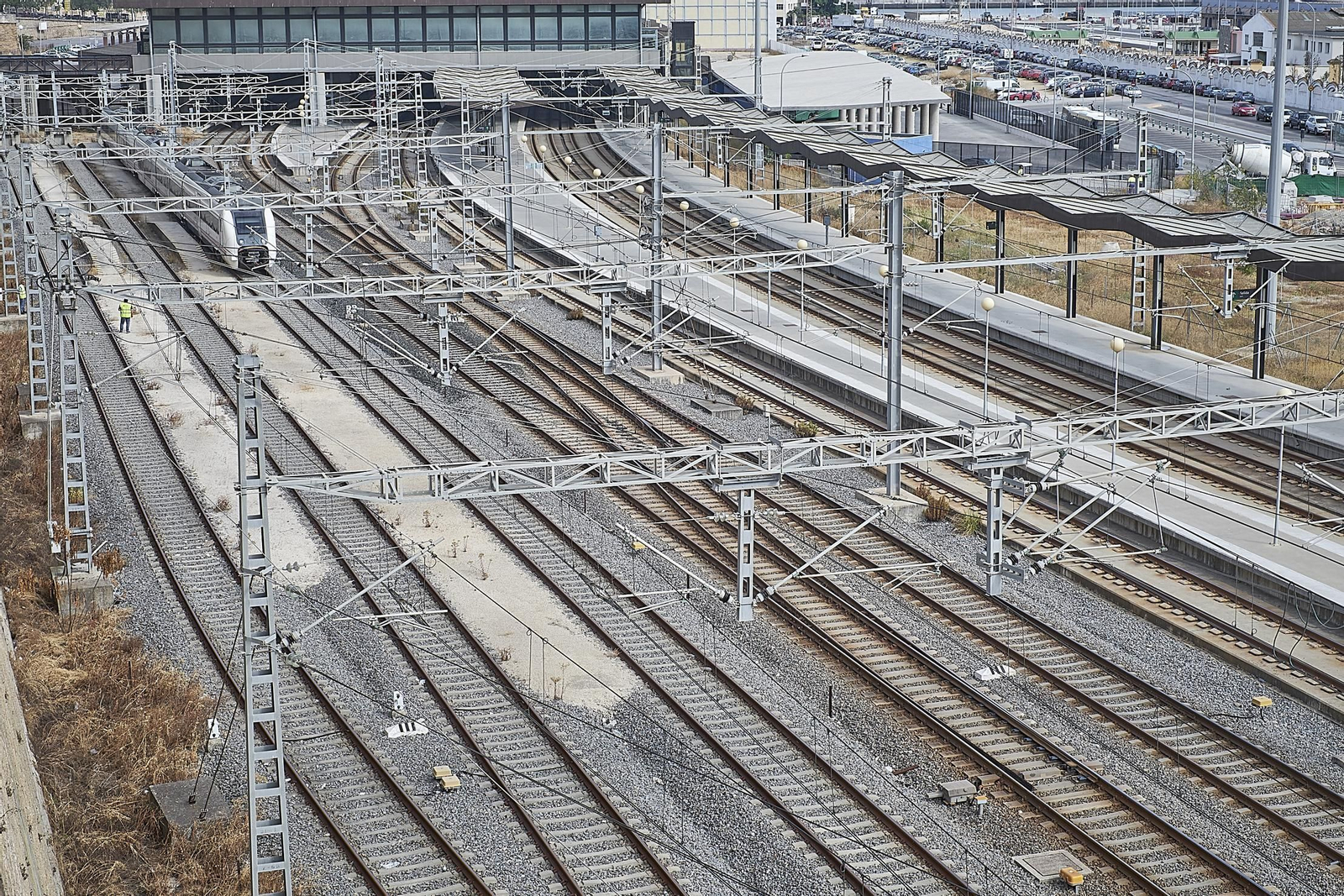 Acceso a la terminadl ferroviaria de Cádiz.