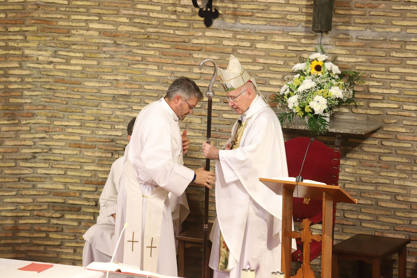 Imágenes de la Misa despedida de la Comunidad de los Jesuitas de Huelva