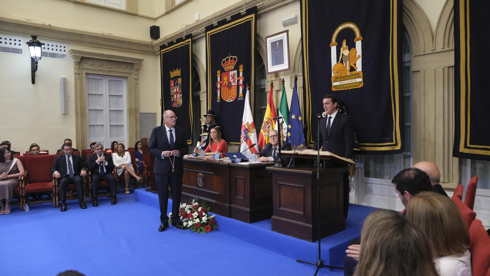 Imágenes del acto de constitución de la Diputación de Almería