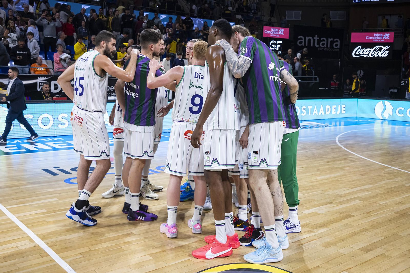 El Unicaja hace piña.