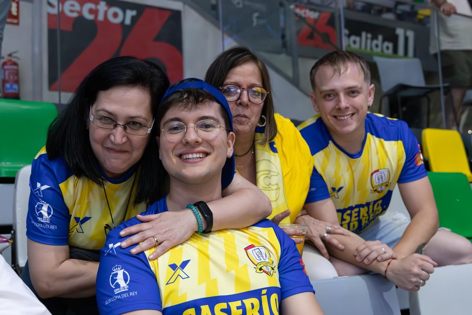 Las aficiones de la Copa del Rey de balonmano de Jaén, en imágenes