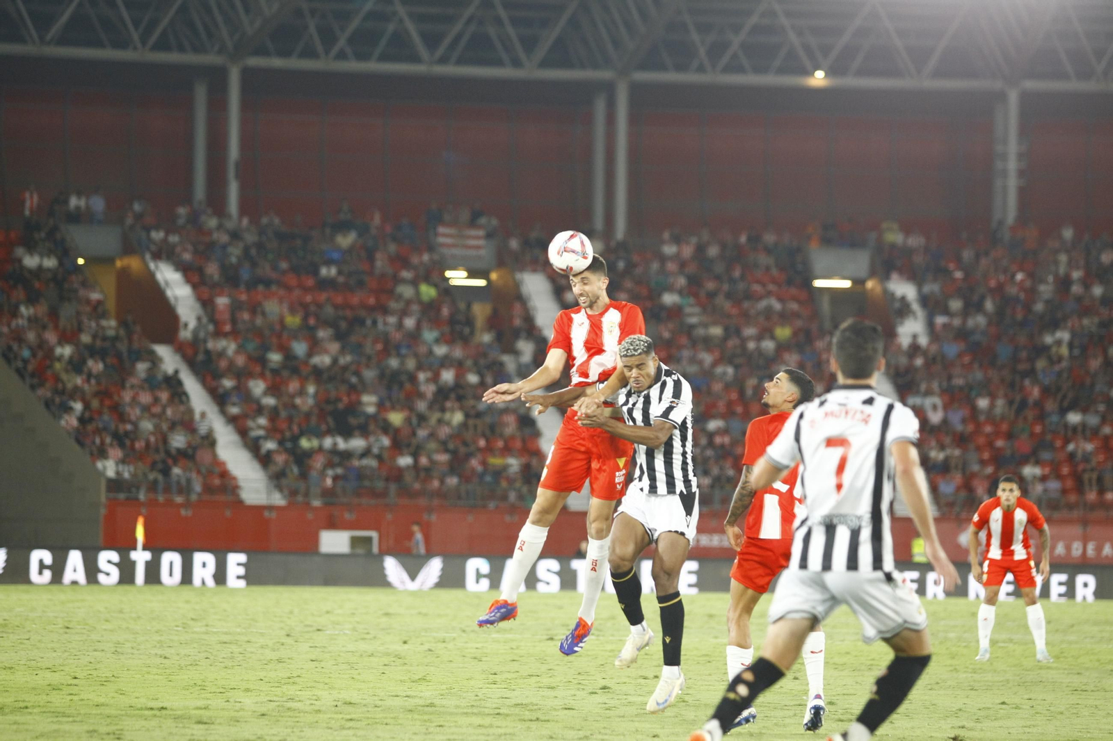 El partido U.D. Almería-C.D. Castellón en imágenes