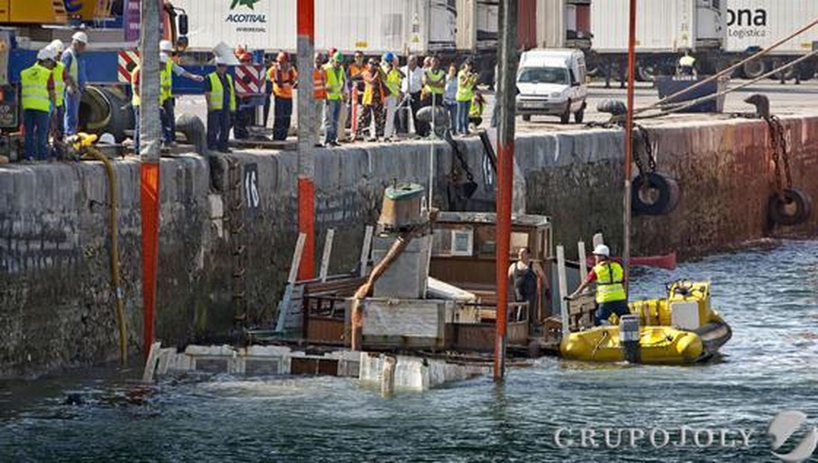 El Adriano III asoma por fin. 

Foto: Julio Gonzalez