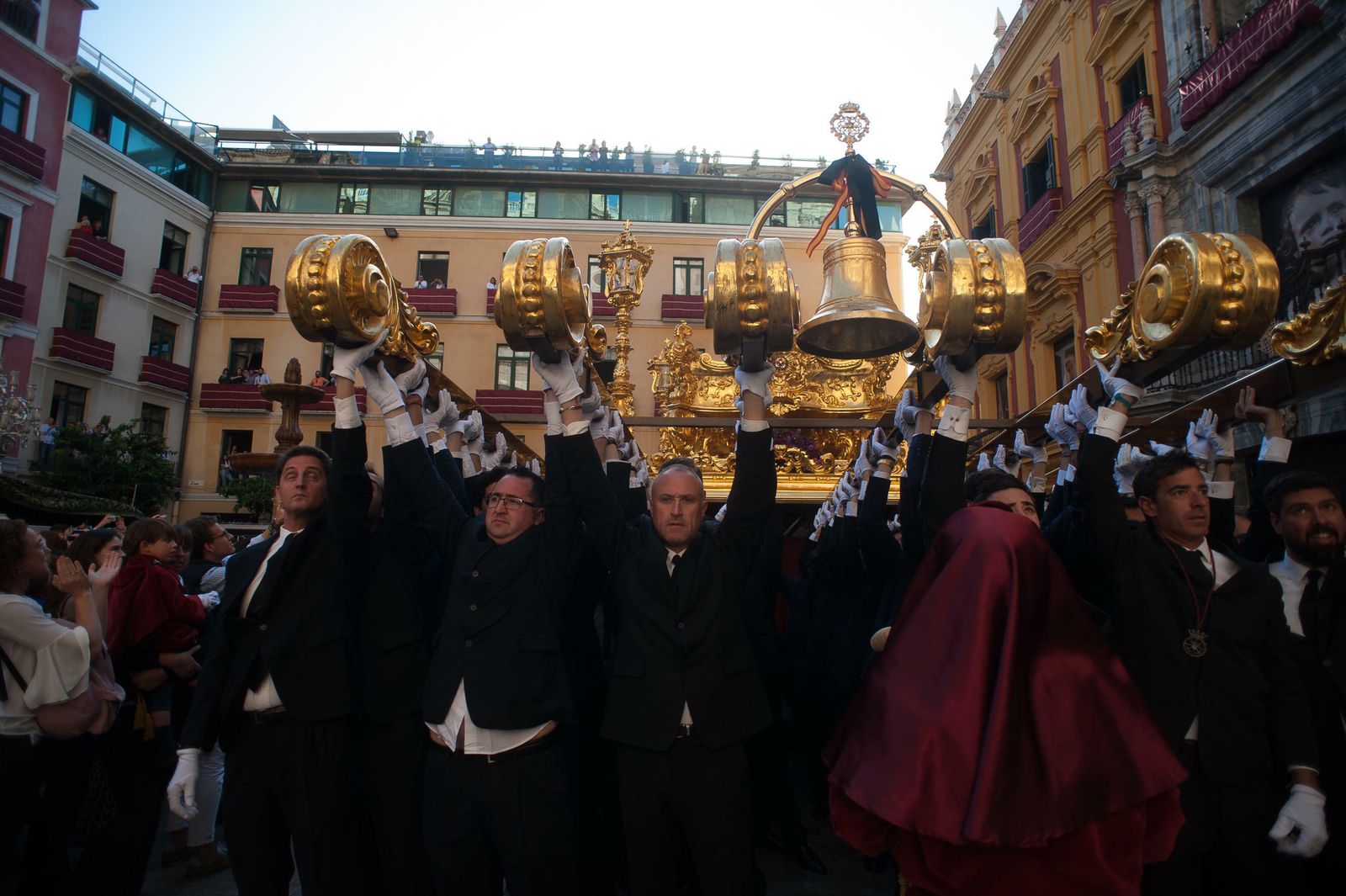 Las fotos de Estudiantes en el Lunes Santo en Málaga