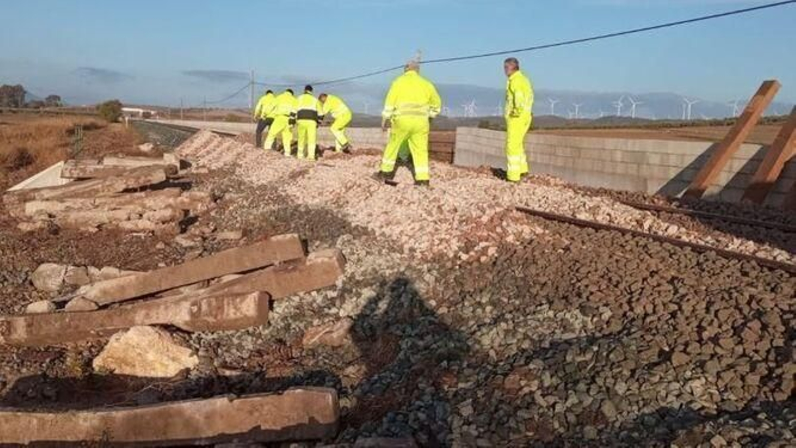 Obras en uno de los tramos de la Algeciras-Bobadilla. Obras en uno de los tramos de la Algeciras-Bobadilla.