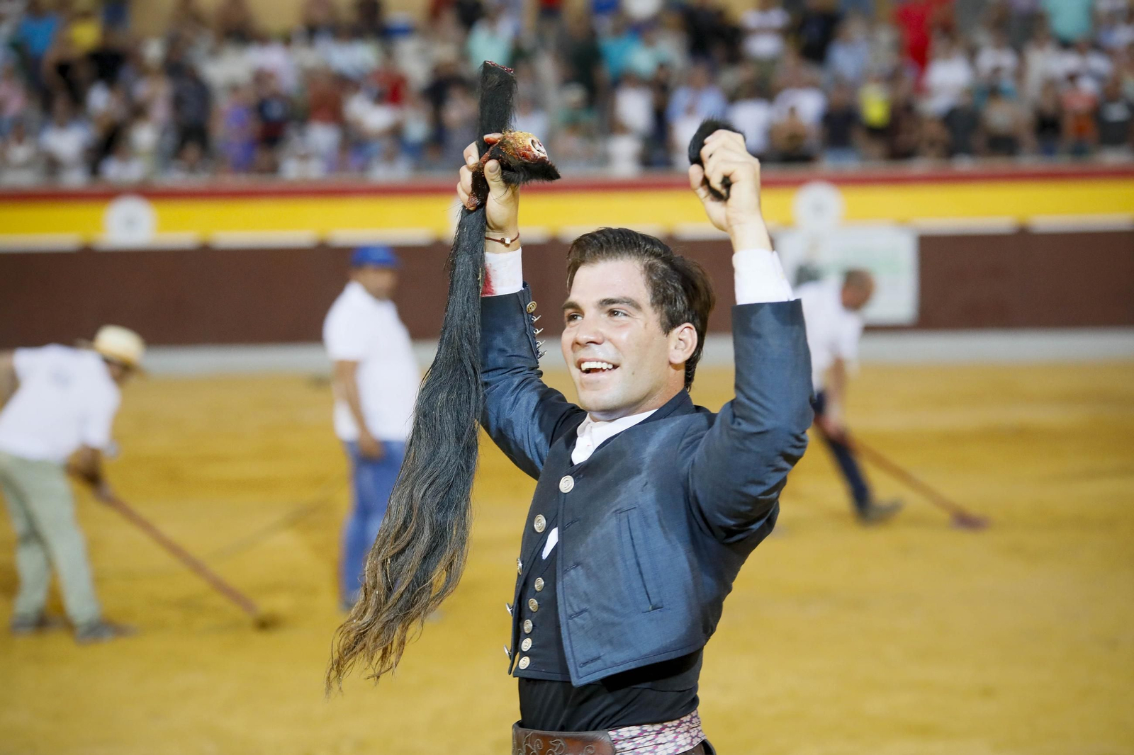 Corrida de toros Berja con un toro indultado, en imágenes