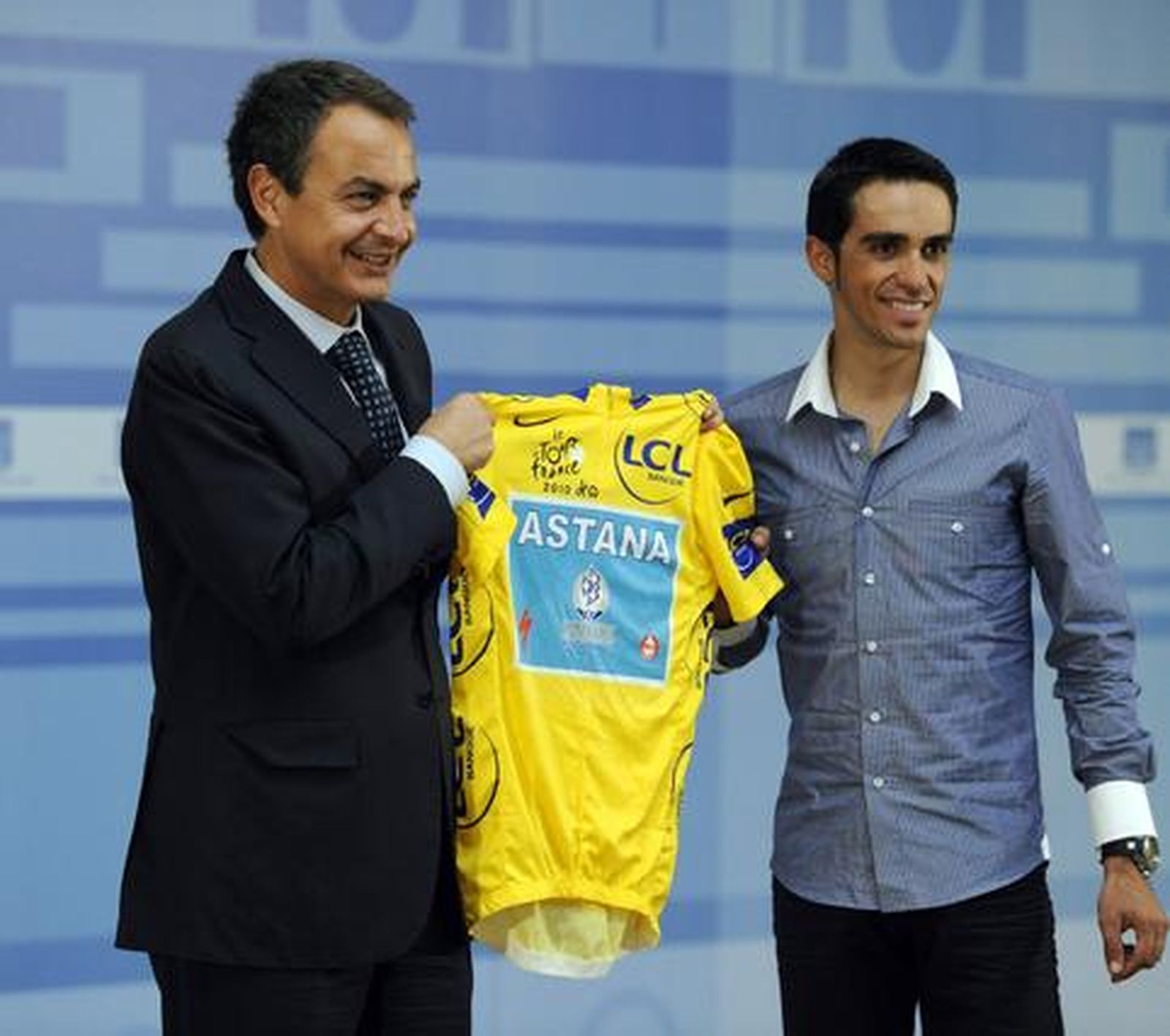 Zapatero Recibe a Contador.

Foto: AFP