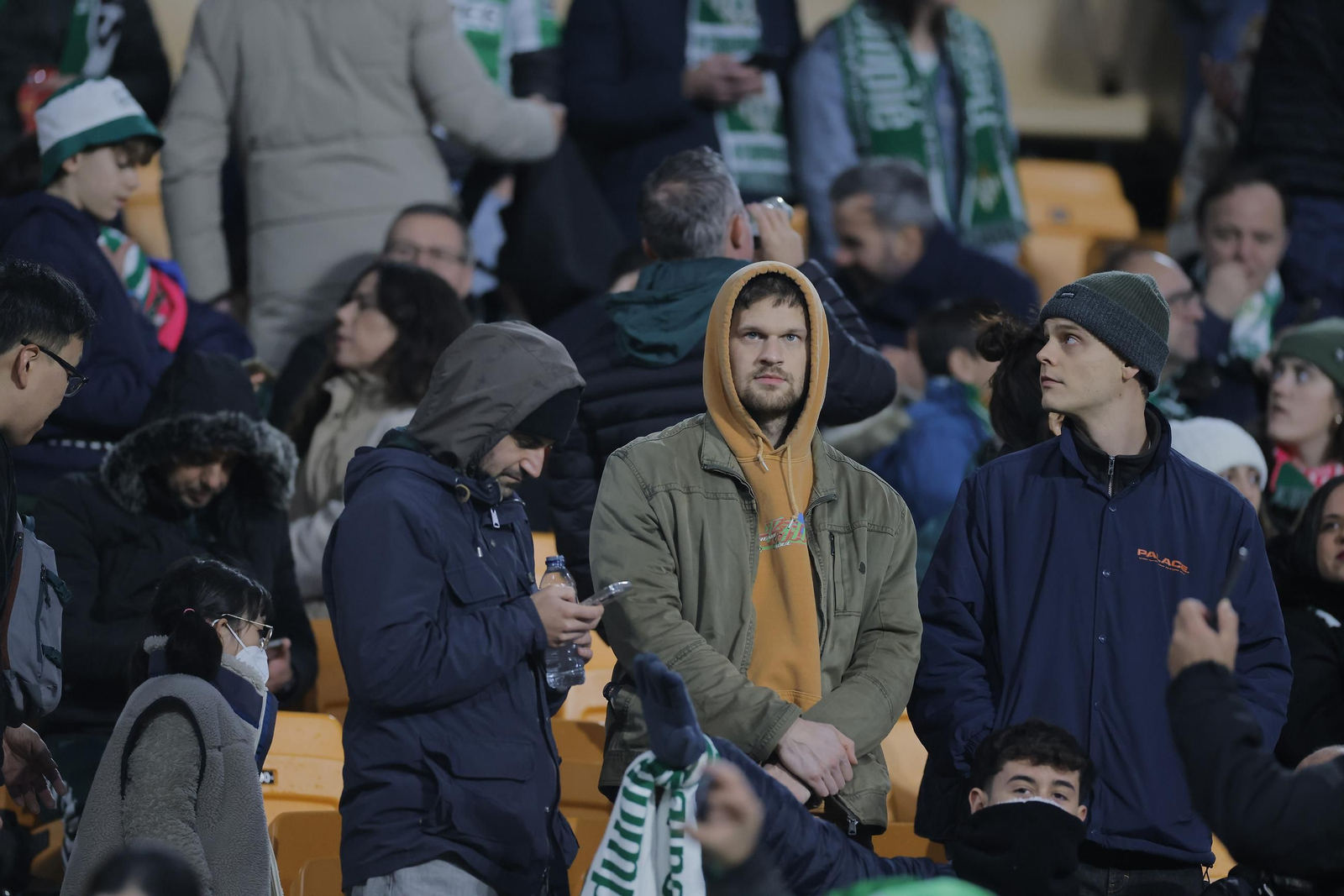 Búscate en las fotos del Betis - Getafe