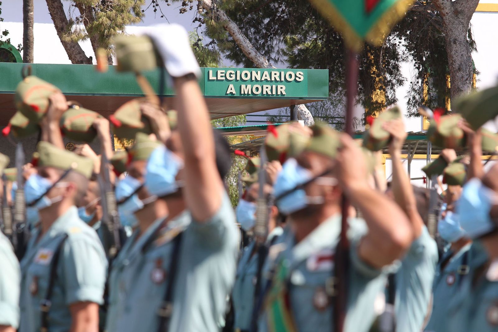 Fotogalería El Jefe del Estado Mayor del Ejército preside el acto conmemorativo del CI aniversario de La Legión