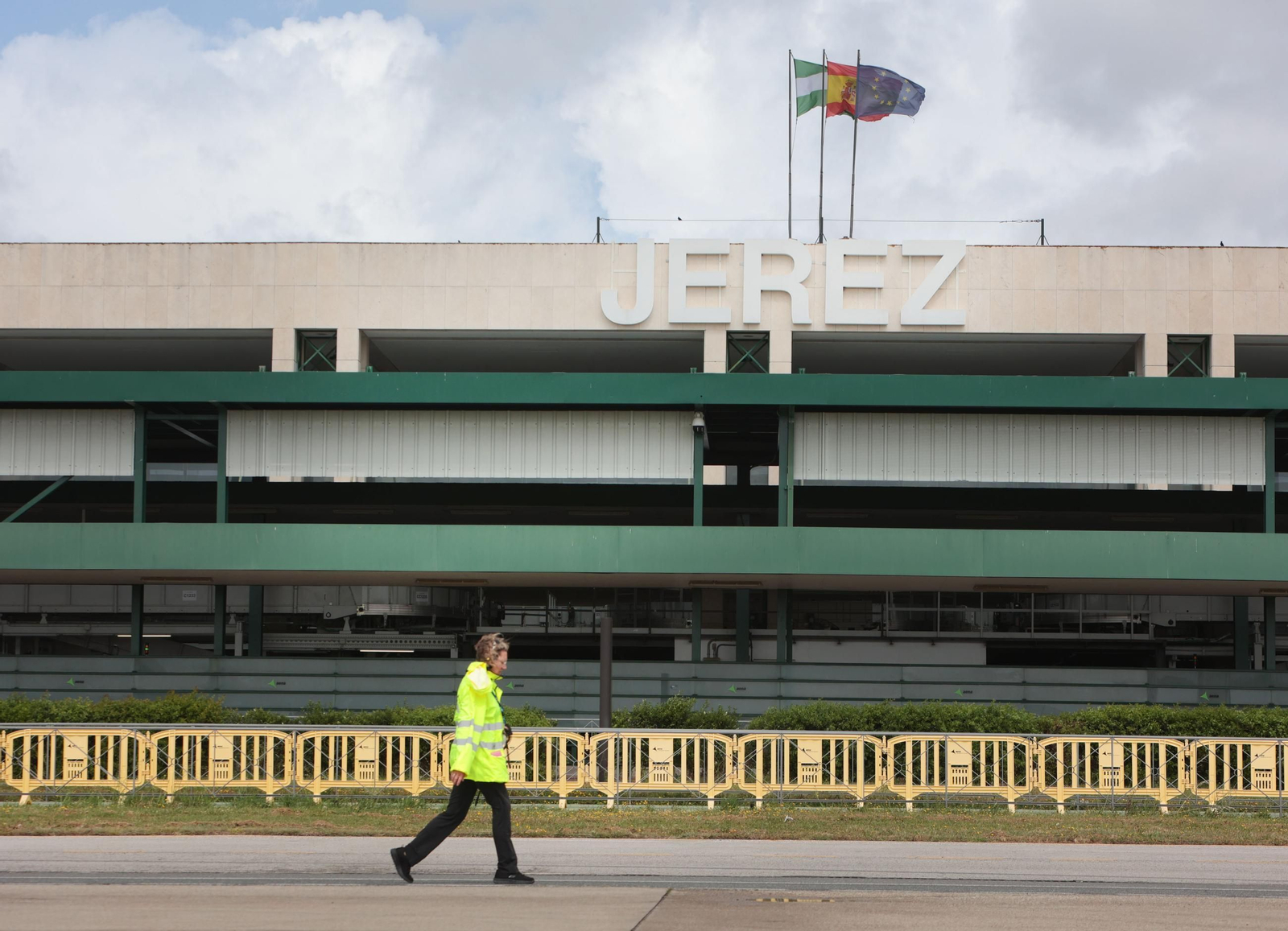 La llegada del primer vuelo de Jet2 al aeropuerto de Jerez en imágenes