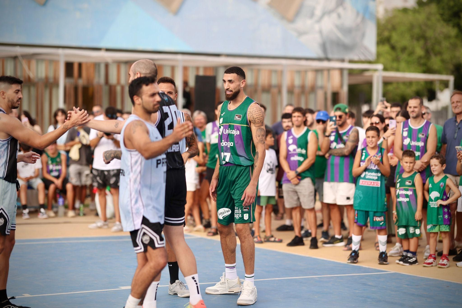 Las fotos de la espectacular presentación de Chris Duarte con el Unicaja en el Parque del Oeste