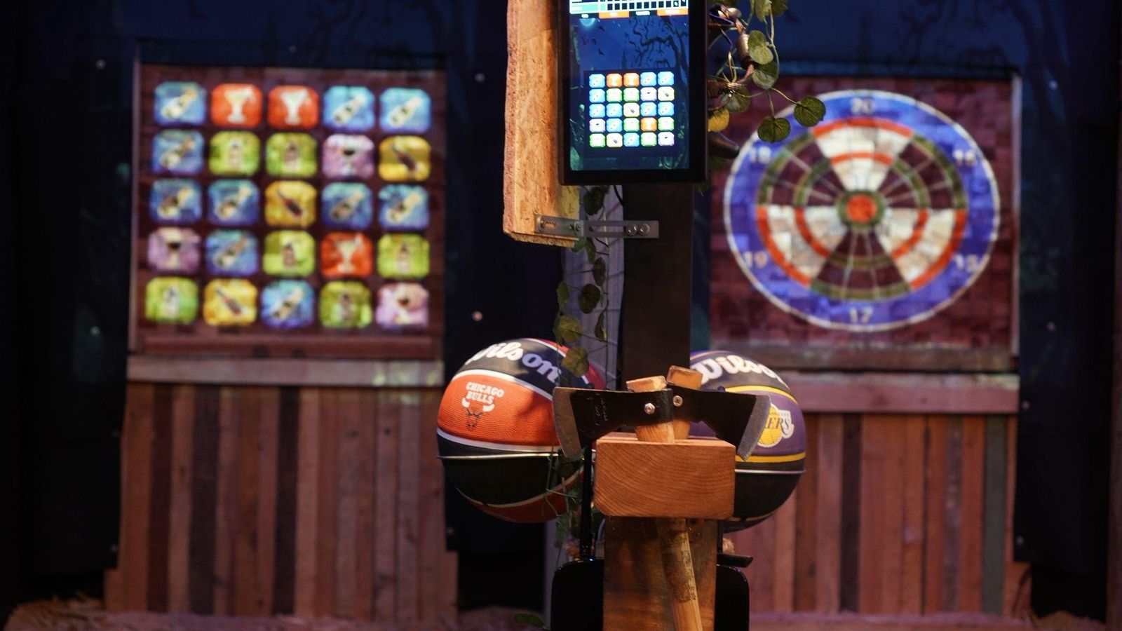 Lanzamiento con hacha en 'El Punto Ciego'.