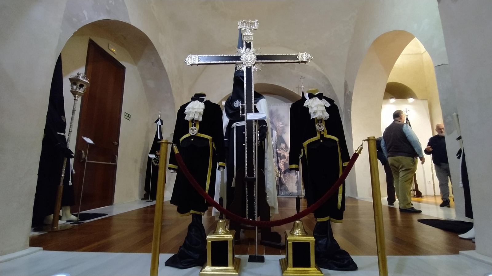 Así es la exposición Stabat Mater del 275 aniversario de la Soledad de San Fernando