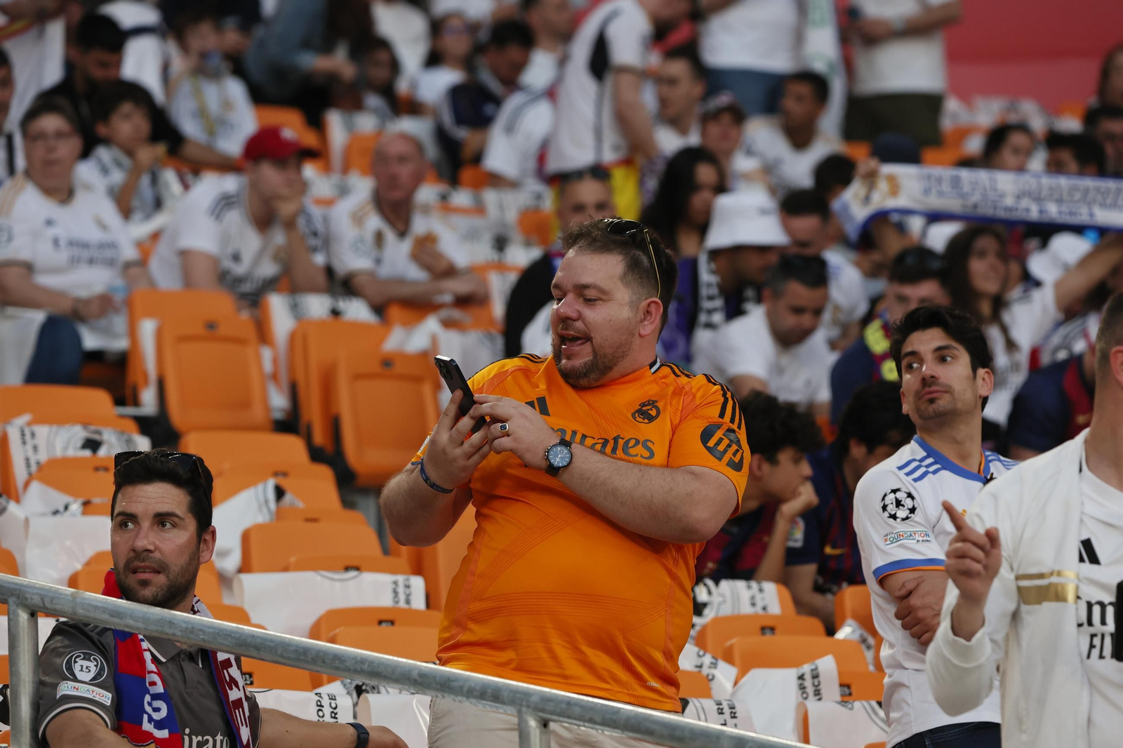 Búscate en las gradas de la final de la Copa del Rey 2025 en Sevilla