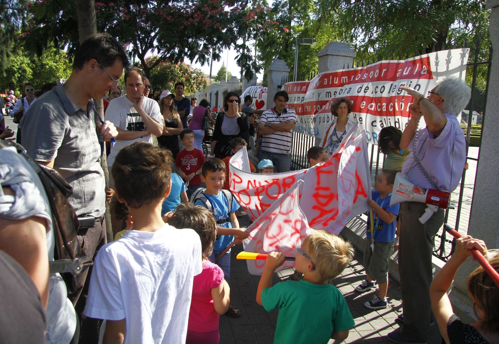 Imagen de archivo de una protesta de colegios del centro de Sevilla.