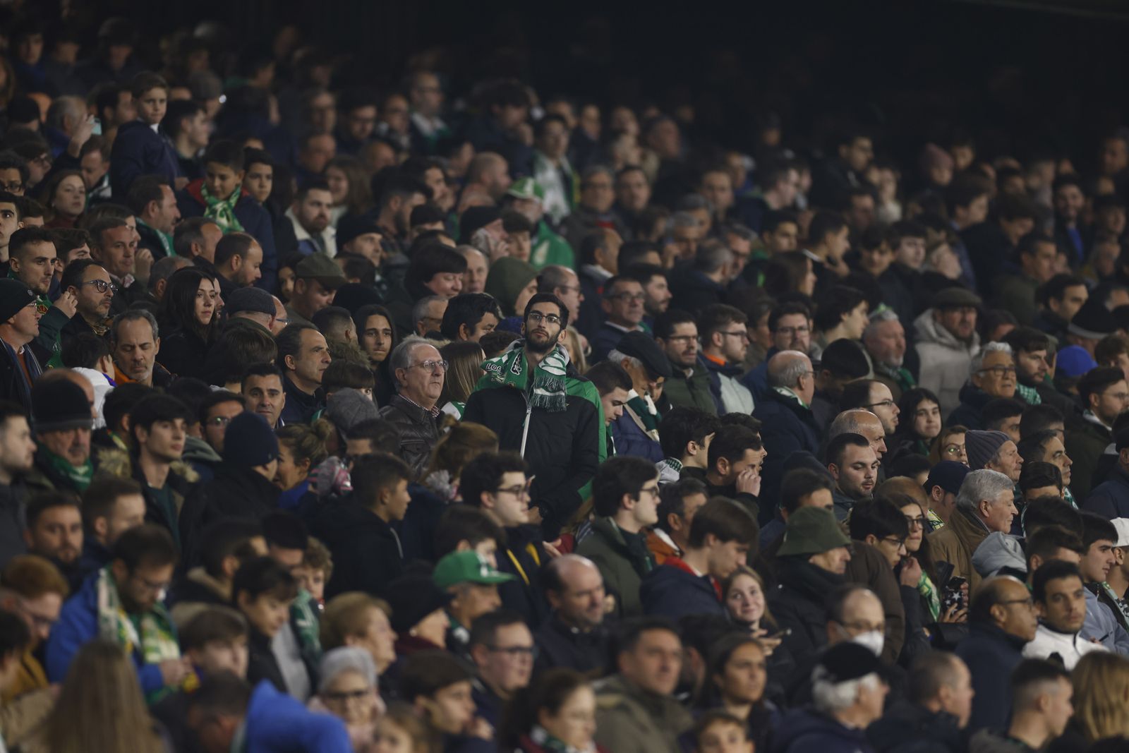 Búscate en las fotos del Betis-Barcelona
