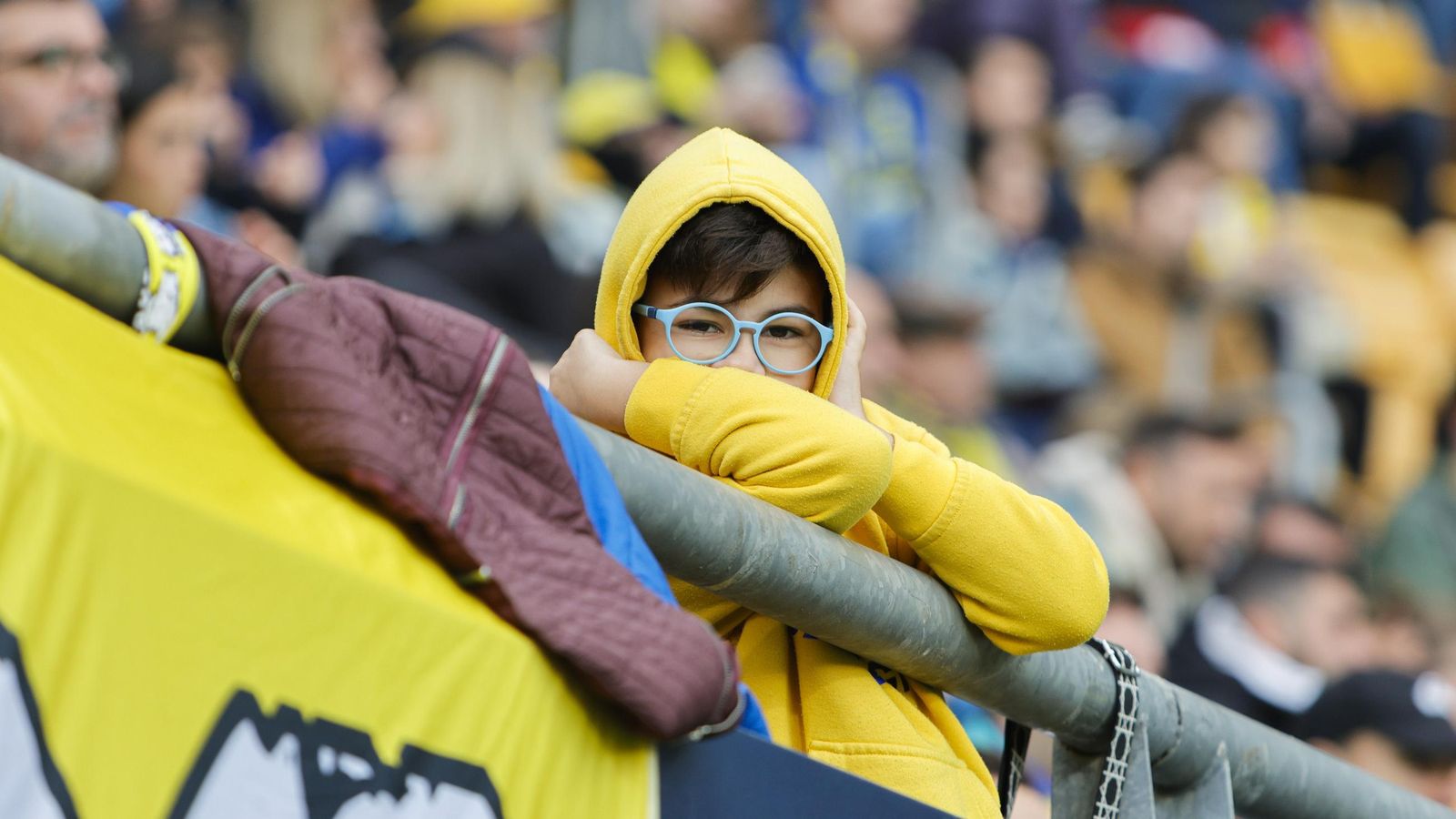 Búscate entre las fotos del partido de fútbol Cádiz CF - Albacete Balompié