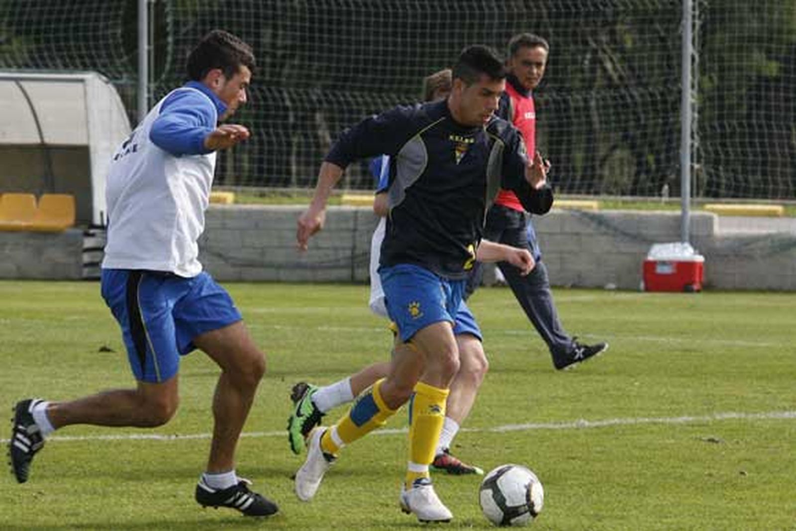 Carlos Caballero, principal novedad en la lista para Huesca