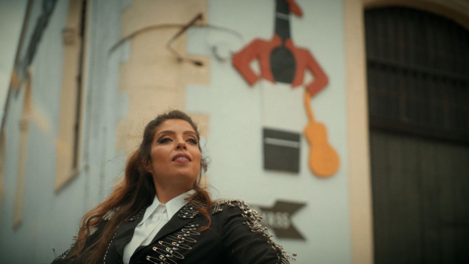 Soleá Morente, a las puertas de González Byass.