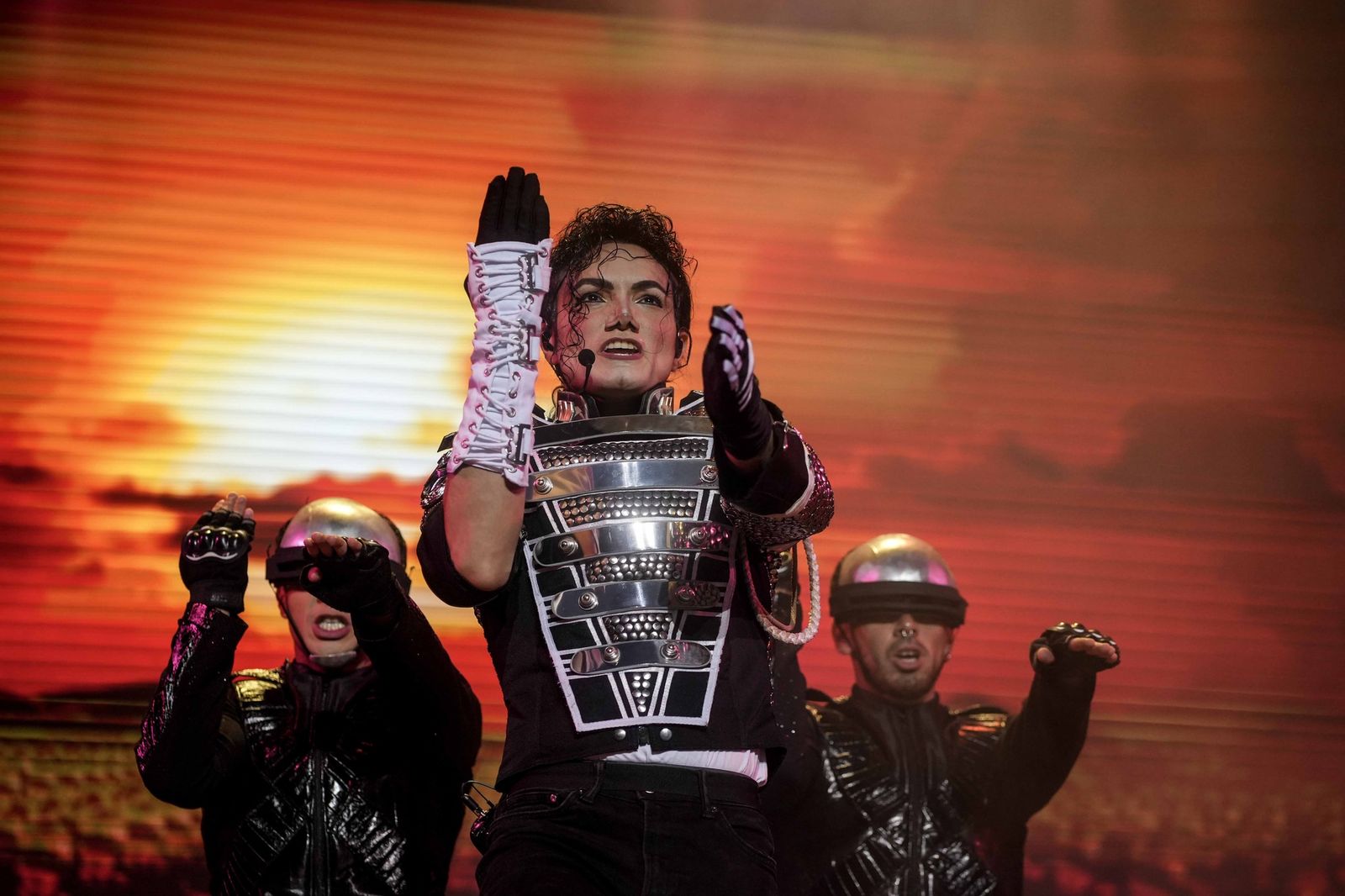 El espectáculo 'This is Michael, en el Teatro de la Axerquía, en imágenes