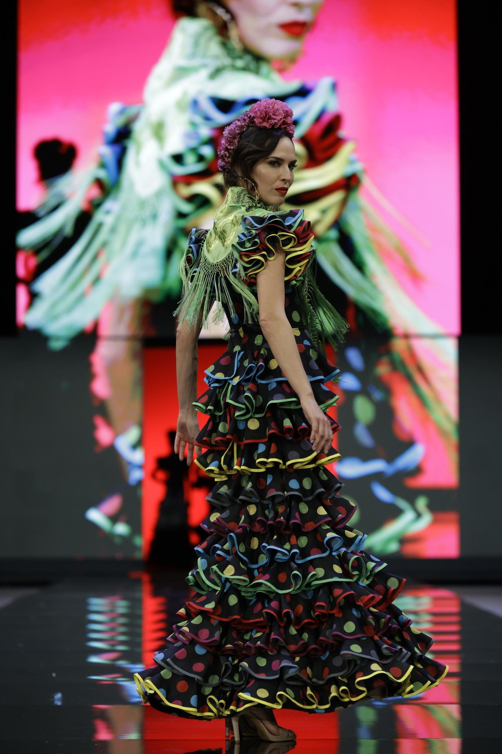 Desfile de Hermanas Serrano en SIMOF 2025, todas las fotos