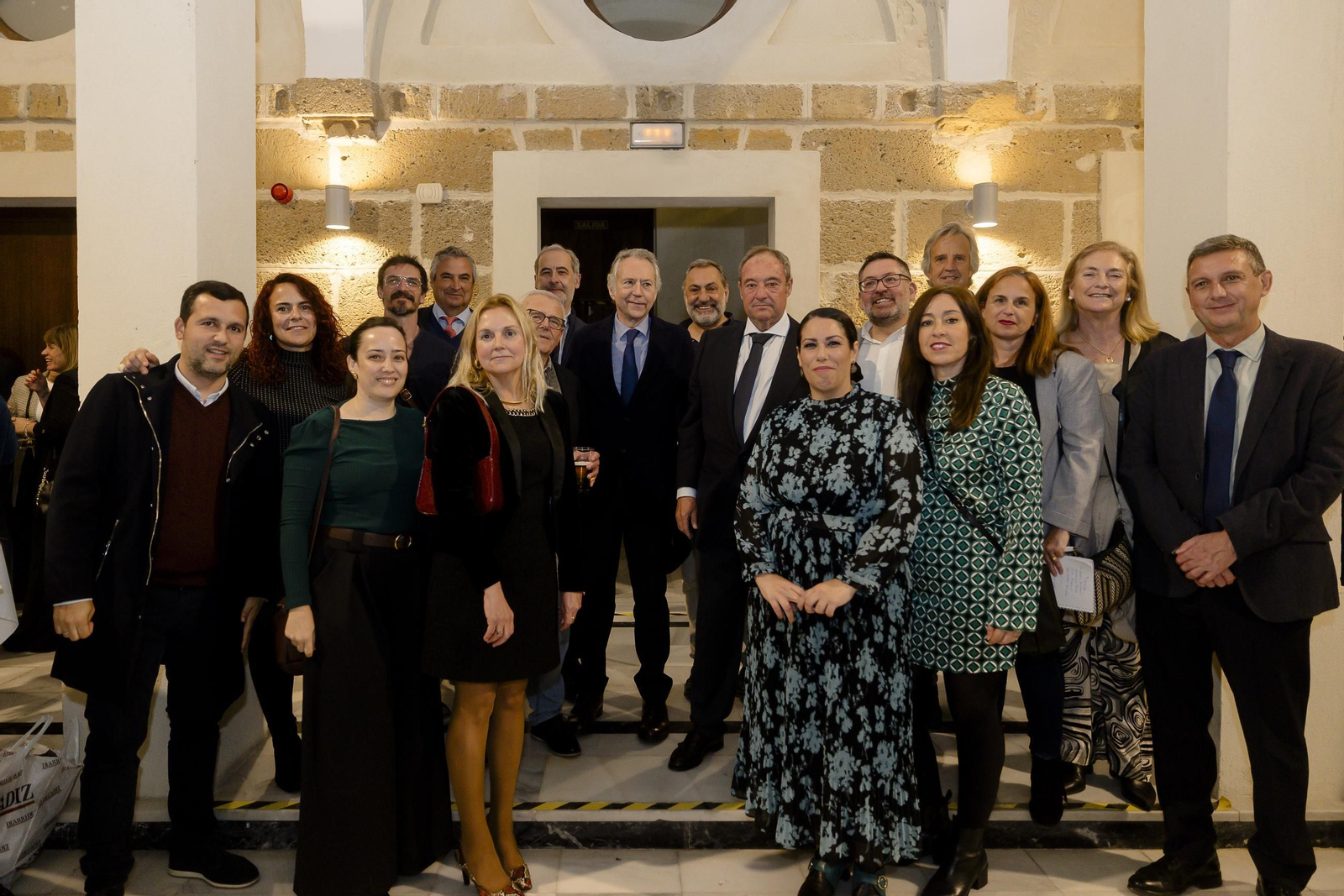 Las imágenes de la entrega del IX Premio 'Emilio López' a la comparsa de Jona 'El cementerio'