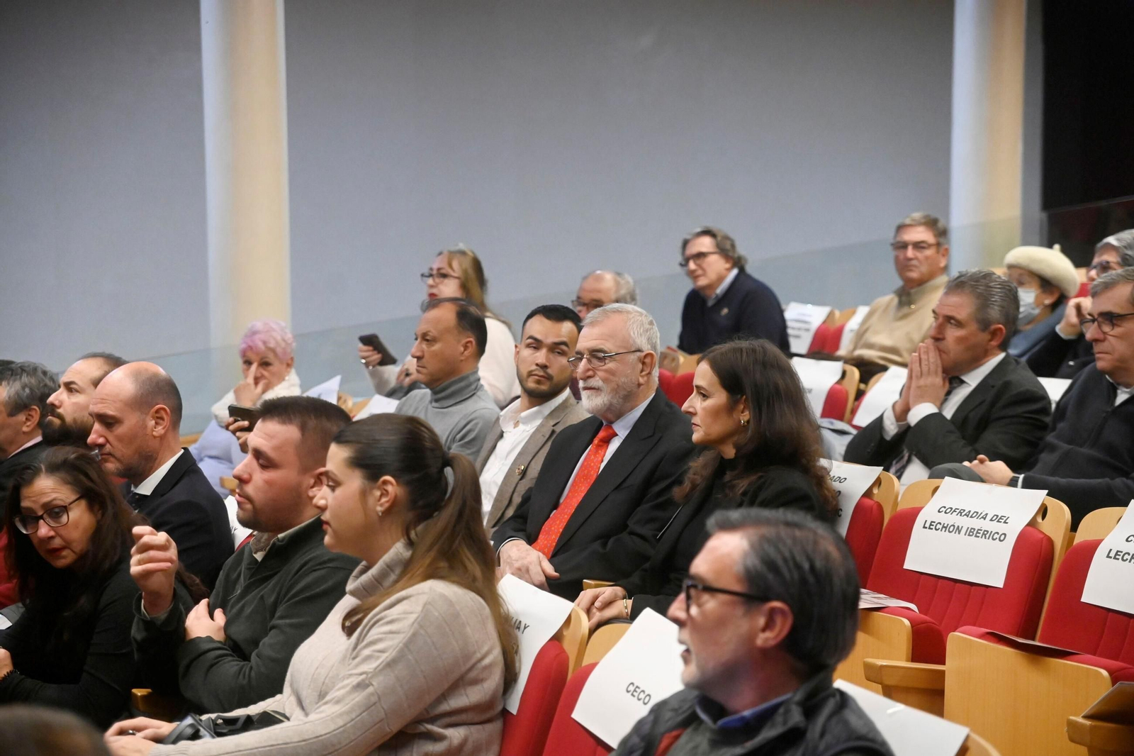 La Cofradía Gastronómica del Rabo de Toro reconoce a la familia Piedra