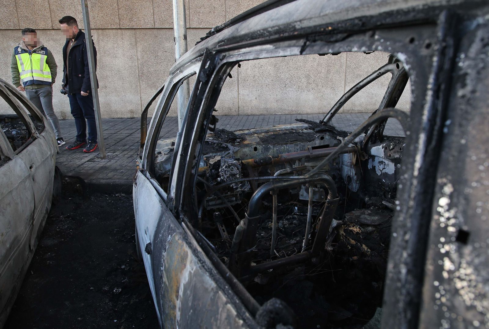 Fotos de los coches calcinados en San José Artesano