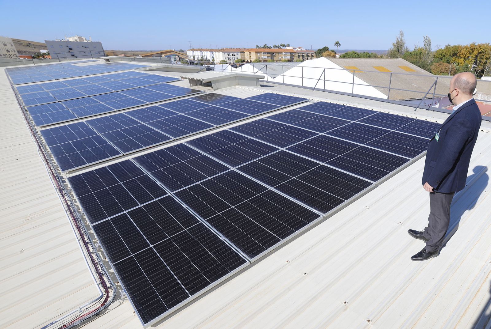 Paneles solares del Mercadona de La Palma del Condado.