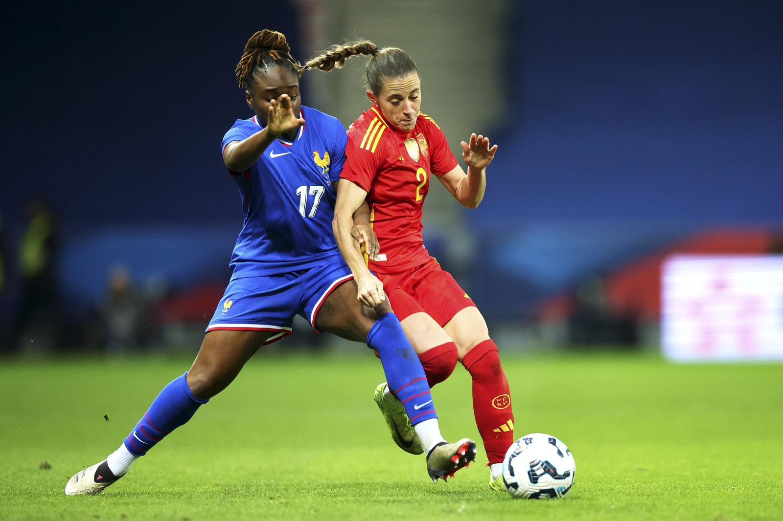 Las fotos de la exhibición de España femenina en Francia