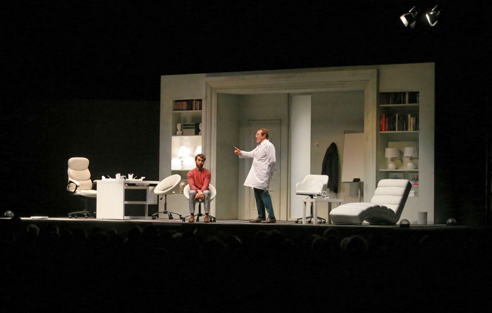 Los actores Juan Gea y Dani Muriel dejaron al público con buen sabor de boca en su actuación en el Festival de Teatro de Comedias.