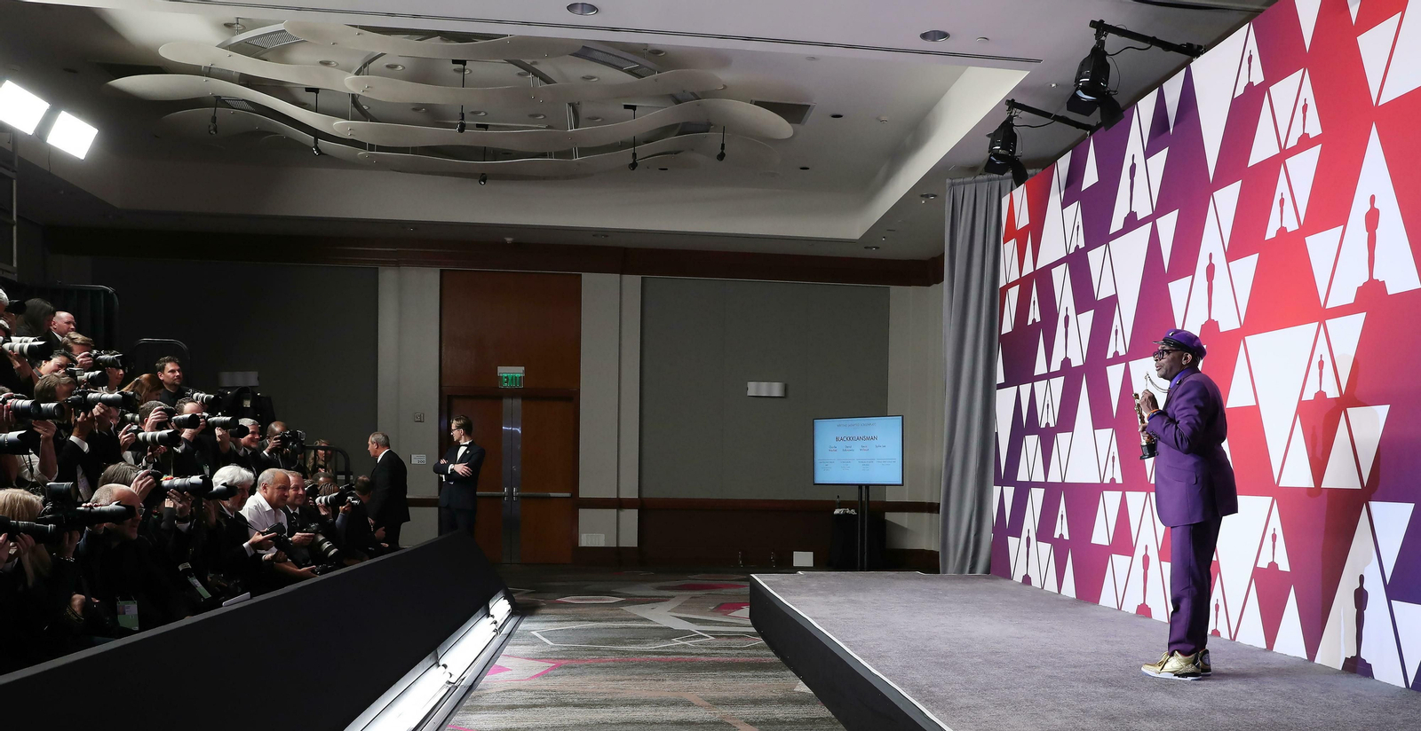 Spike Lee posa ante la prensa.