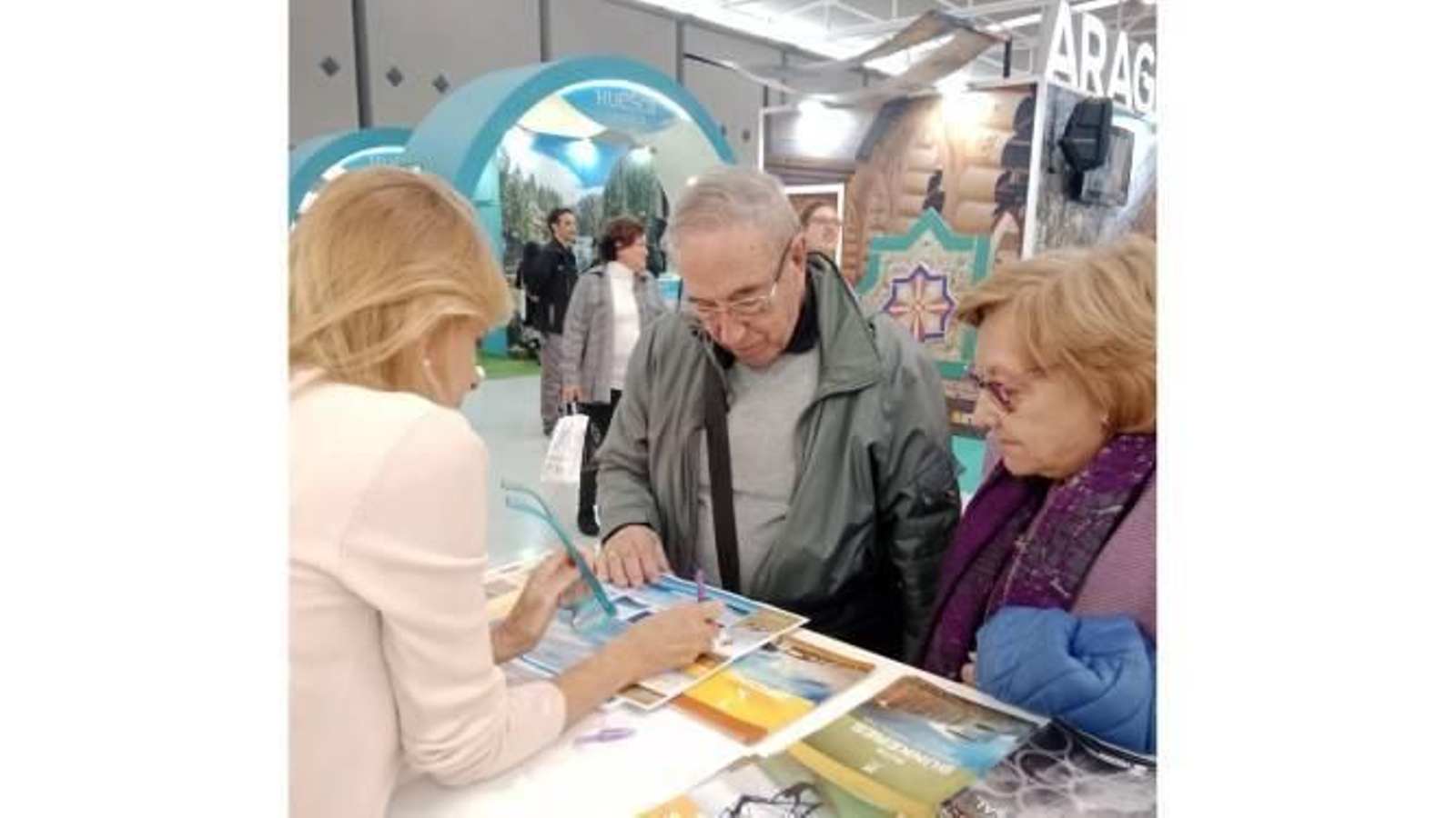 El stand en el que Algeciras ofrece información a los visitantes de la feria.