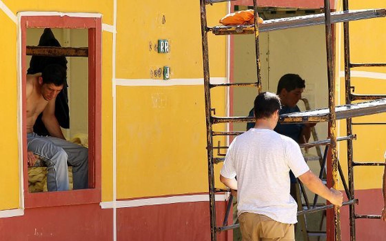 El Real del Hontoria es un hervidero de trabajadores enfrascados en la construcción de casetas y demás infraestructuras  Foto: M.A. Gonzalez